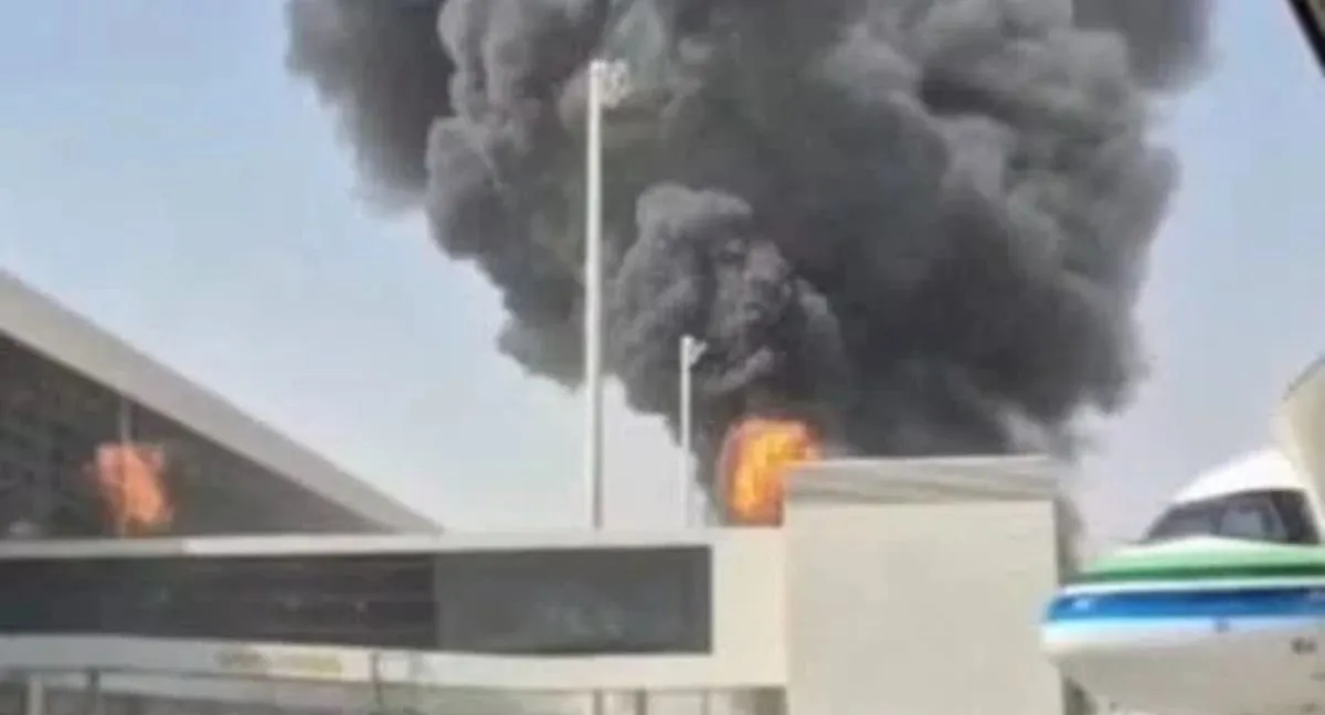 Aeropueto de Riad No para la guerra en Riad, Arabia Saudita: nuevo ataque con proyectil contra el aeropuerto