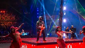 Anuel AA durante su presentación en La Velada del Año VI. Video : Anuel hizo vibrar 'La Velada del Año VI' con una presentación explosiva