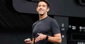 Apple nombra a John Ternus como nuevo CEO de Apple Quién es y hoja de vida de John Ternus, el nuevo CEO de Apple que reemplazará a Tim Cook