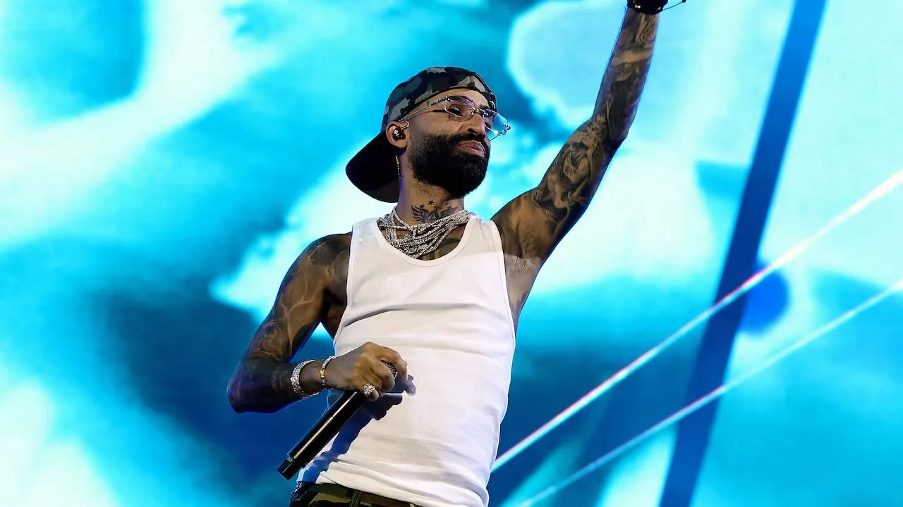 Arcángel anuncia 'La 8va Maravilla World Tour' Arcángel celebra 20 años de carrera con su gira internacional 'La 8va Maravilla World Tour'
