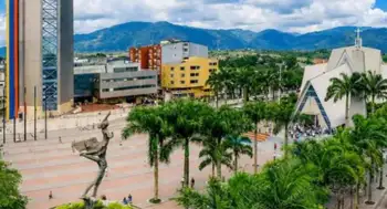 Armenia cumple 137 años: conmemoración sobria bajo la sombra del sismo del 10 de agosto Armenia cumple 137 años: una celebración sobria bajo la sombra del sismo del 10 de agosto