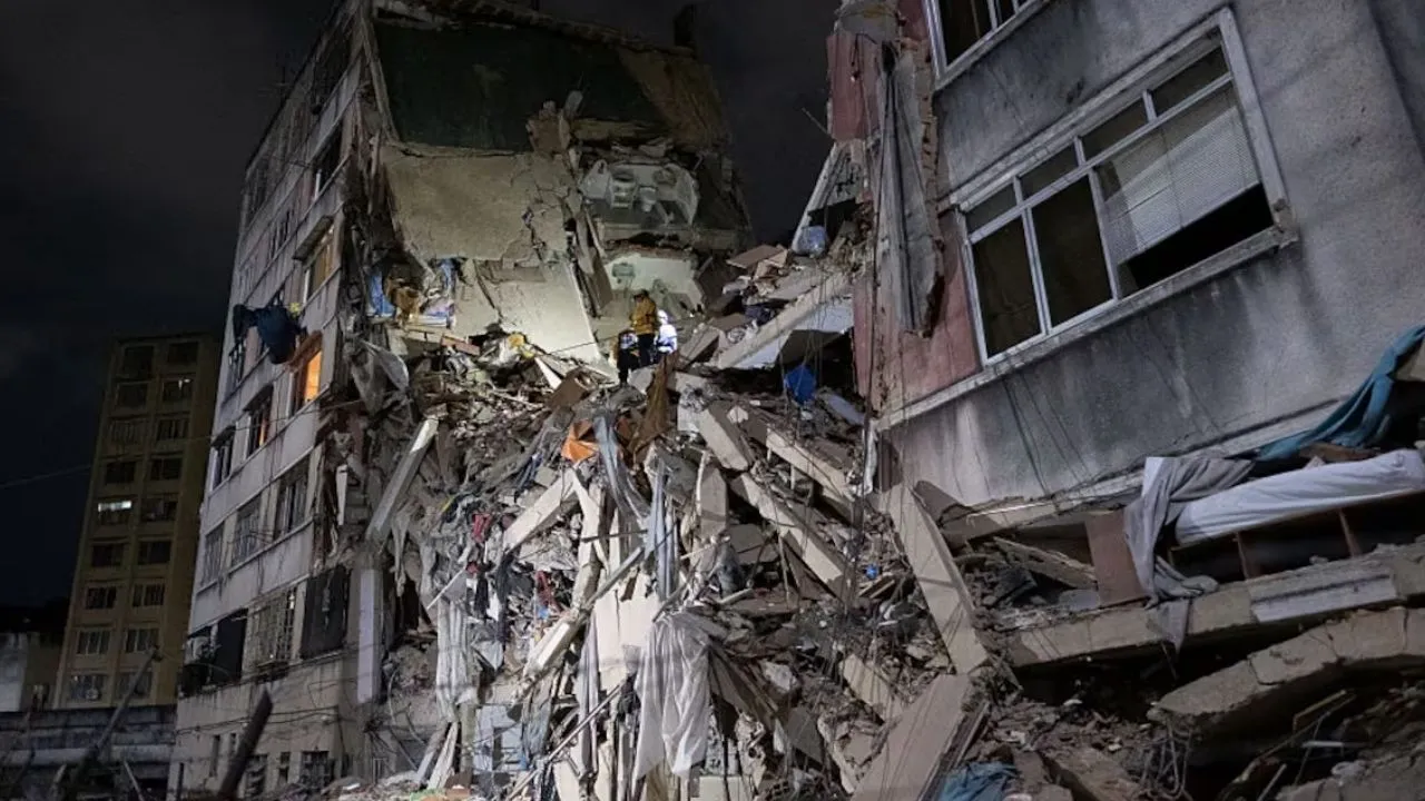 Balance actualizado de muertos por terremoto en Venezuela Terremoto en Venezuela | Cifra de muertos ya supera los 1.700 tras último informe de este lunes