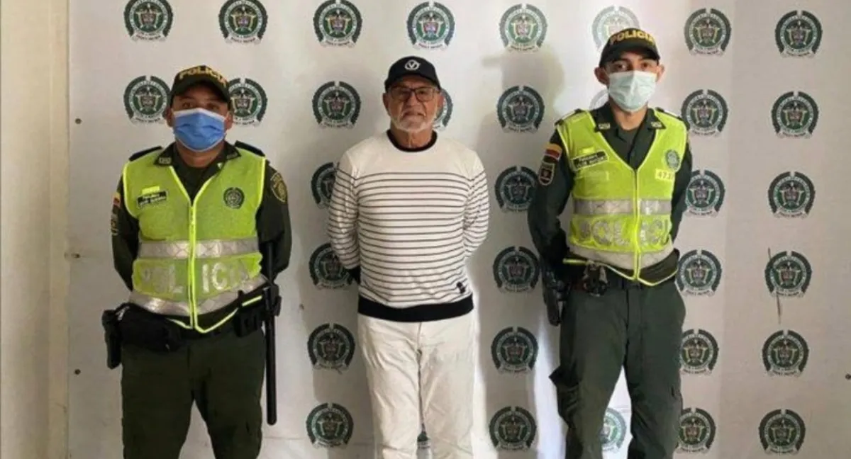 Bernardo Hoyos. El condenado exalcalde de Barranquilla que busca volver al poder: el ‘Cura’ Hoyos será candidato