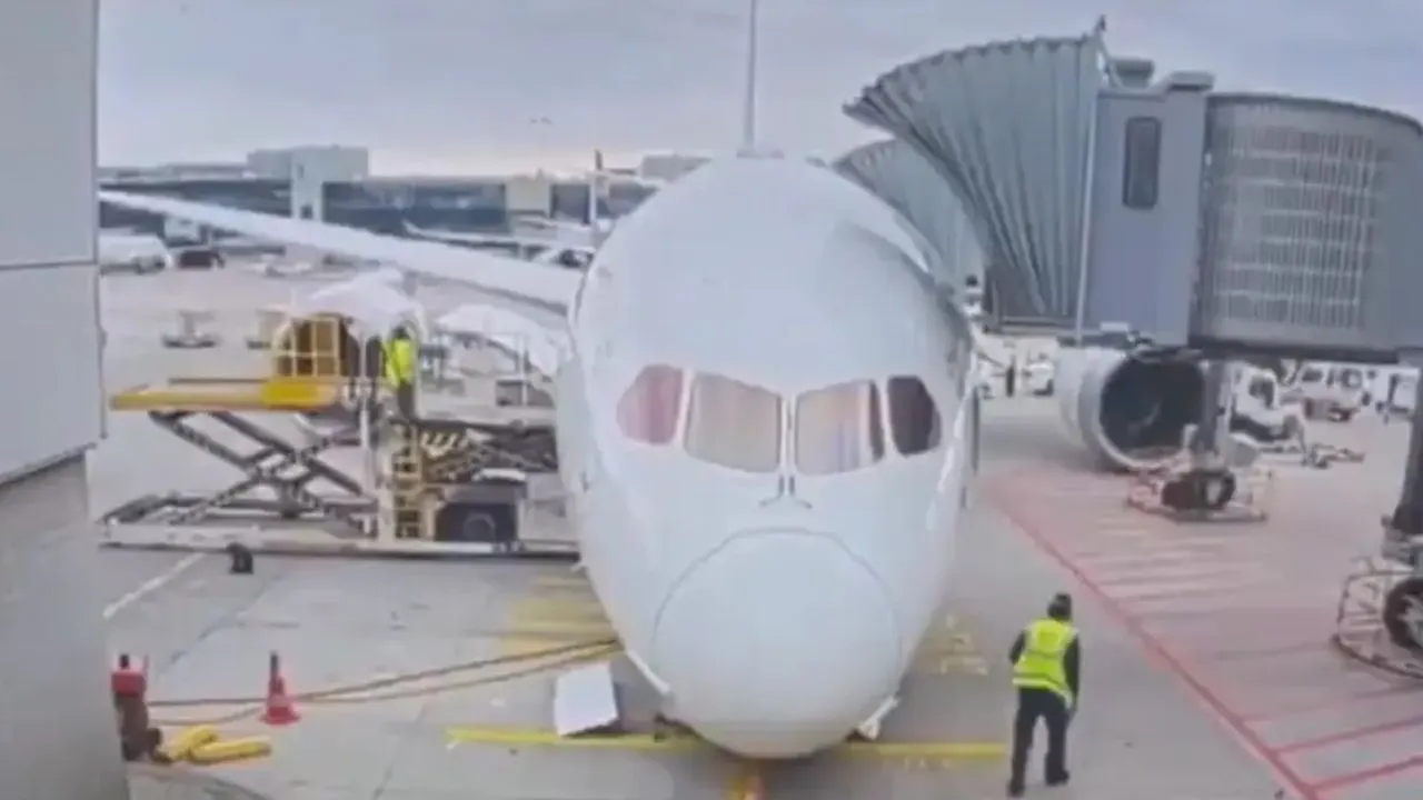 Boeing 787 de Lufthansa colapsó en tierra Video | Boeing 787 de Lufthansa se accidentó en tierra y desató una emergencia, hay varios heridos