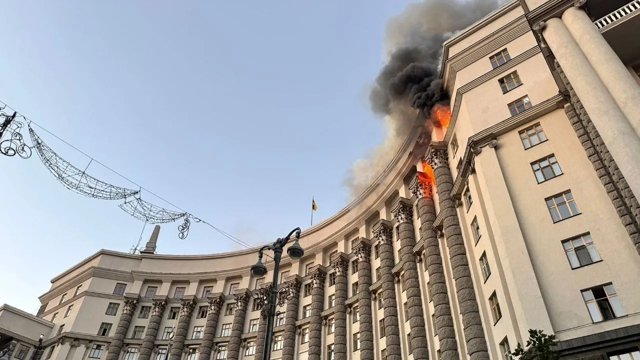 Bombardeo Ucrania Rusia bombardea sede de gobierno ucraniano en Kiev