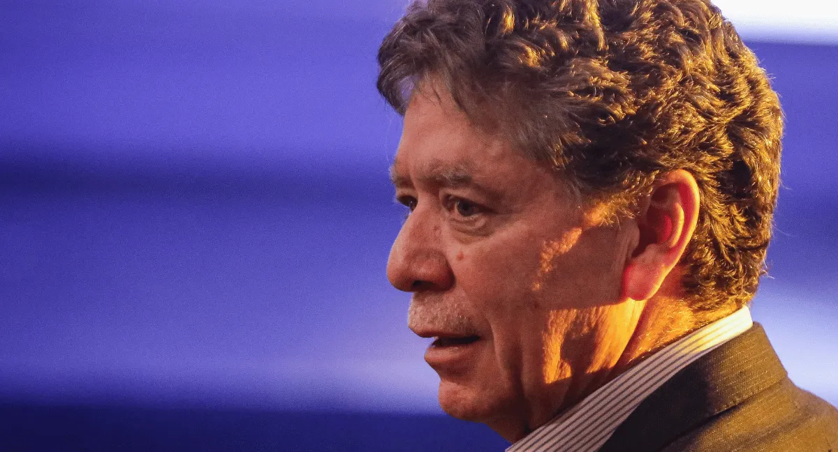 Bruce Mac Master, presidente de la Andi, fue ratificado por la junta directiva. 'Desbandada gremial' en la ANDI: ¿qué está pasando con Bruce Mac Master y las empresas que se van?
