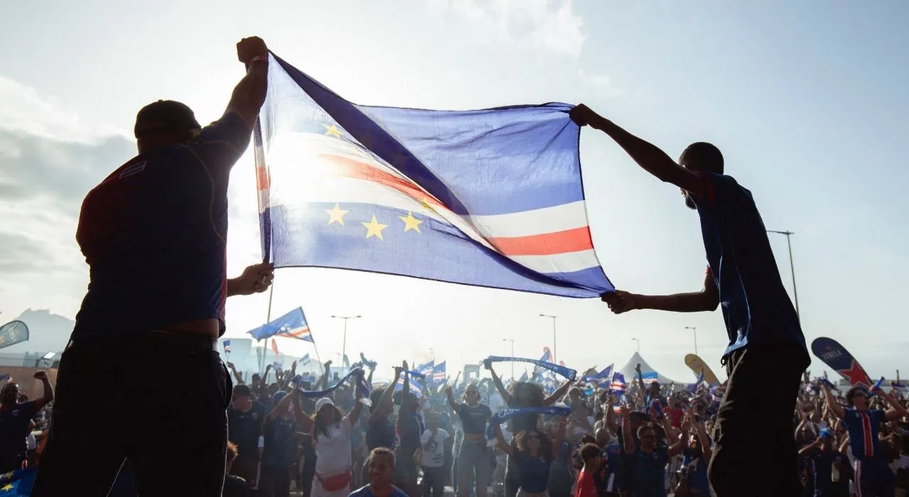 Cabo Verde Mundial 2026: del Atlántico al cielo del fútbol mundial. Pequeños en tierra, gigantes en sueños: Cabo Verde es Mundial 2026