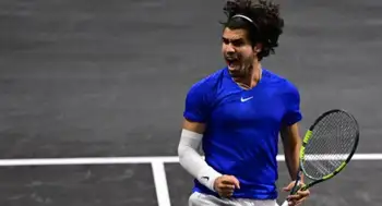 Carlos Alcaraz Arde la Laver Cup: Carlos Alcaraz resistió contra Taylor Fritz y Europa sigue arriba