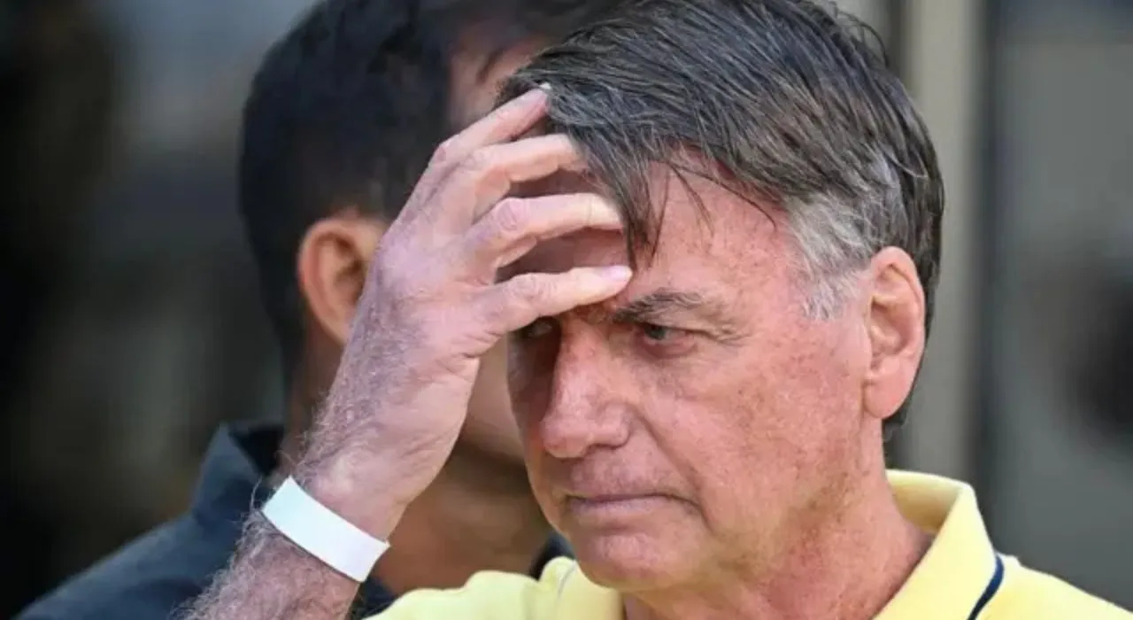 Caso Bolsonaro: sin prisión domiciliaria, con cirugía autorizada y condena firme. ¿Por qué la Justicia brasileña le negó la casa por cárcel a Bolsonaro, pero le autorizó cirugía?