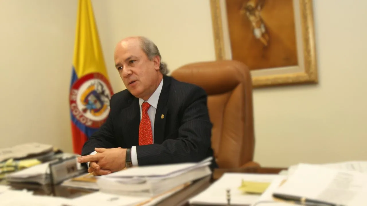 César Julio Valencia Copete - expresidente de la Corte Suprema ¿Quién es César Julio Valencia, el hombre que no pudo llegar al gobierno Petro?