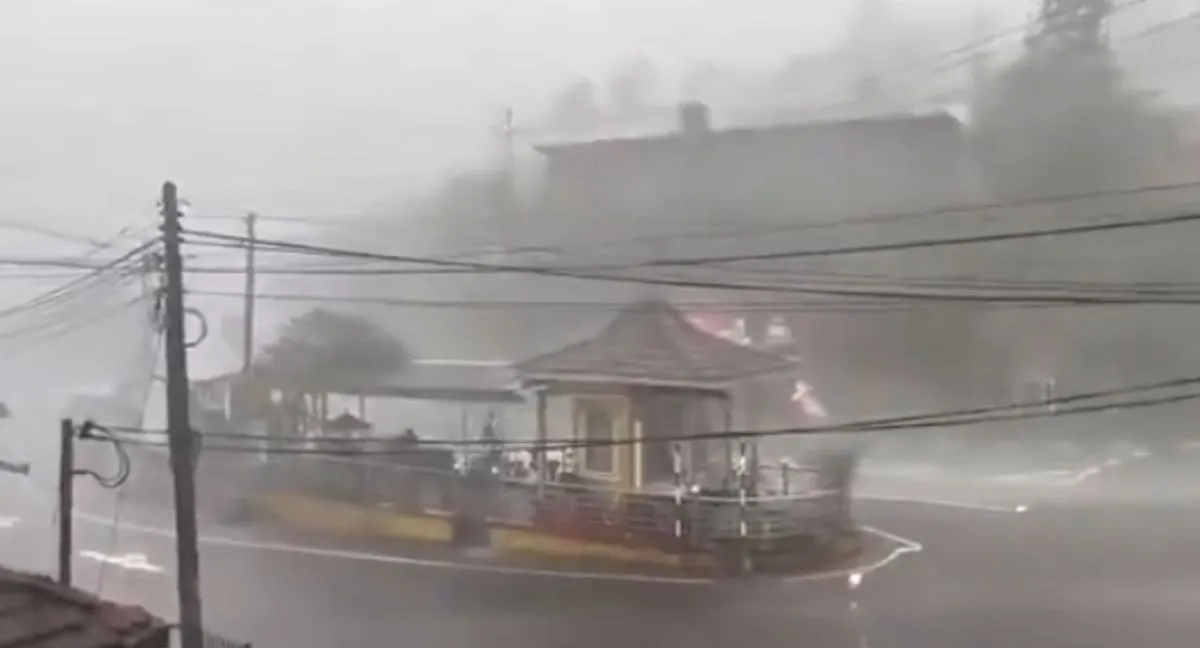 Ciclón Arnab en la India: alerta roja ante catastrófico impacto en Vishakhapatnam Ciclón Arnab en la India: alerta roja ante catastrófico impacto en Andhra Pradesh y Odisha