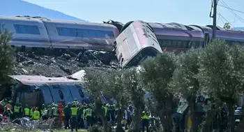 Colombiano en España El colombiano que sobrevivió al choque de trenes en España y ayudó en los rescates: "Fue durísimo"