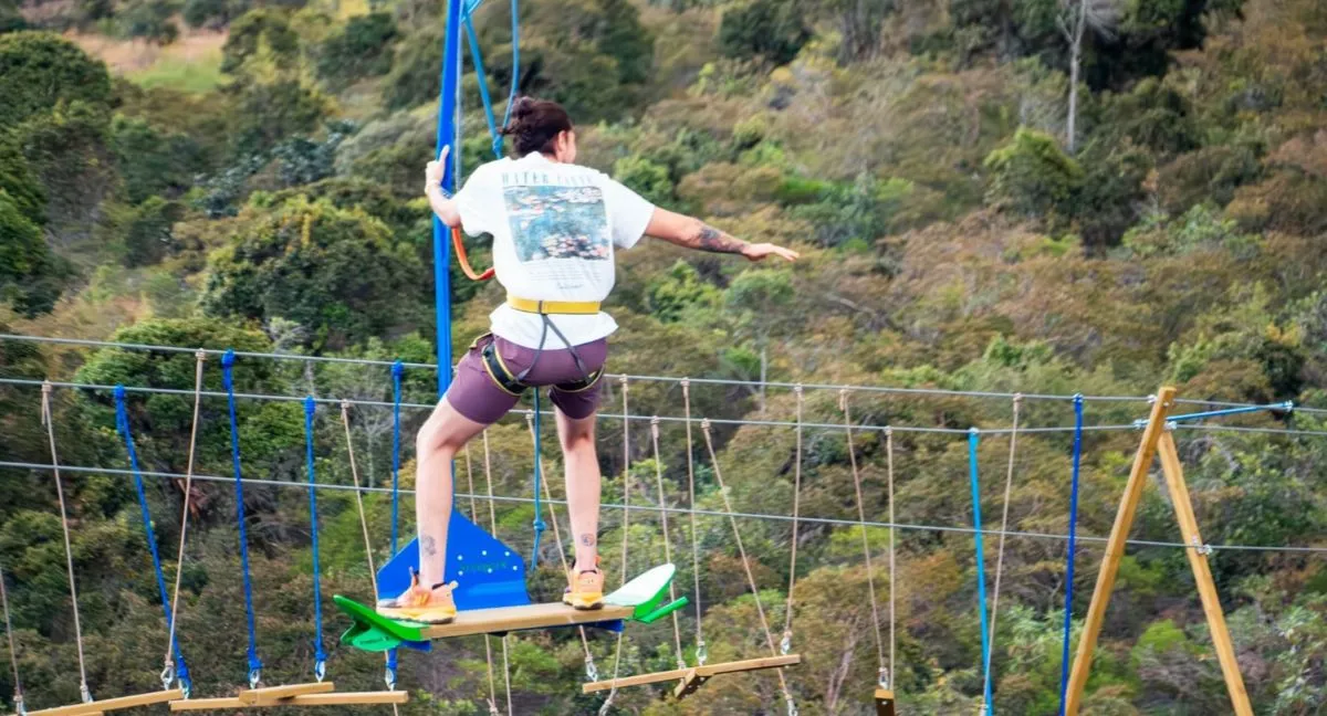 ¿Cómo es surfear en el aire? La experiencia que sorprende en las montañas de Boyacá. Surfear sin mar es posible en Colombia: la experiencia extrema que llega a Boyacá