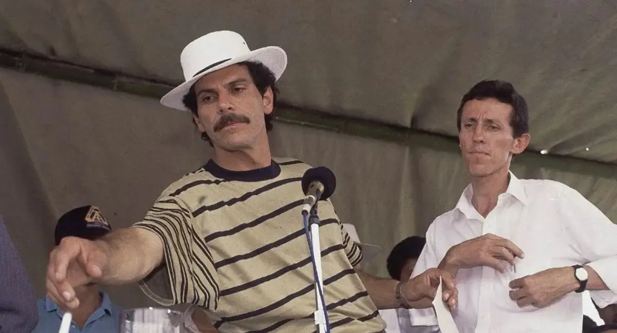 COnsejo de estado sombrero Carlos Pizarro ¿Por qué el Consejo de Estado suspendió el reconocimiento al sombrero de Carlos Pizarro?