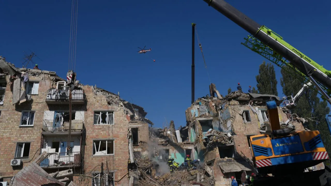 Cuarto aniversario de la toma rusa a Ucrania Zelenski dice que Putin "no logró sus objetivos" de guerra en Ucrania