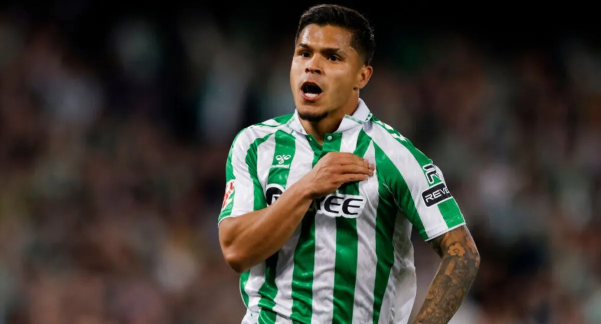 Cucho Hernández ‘Cucho’ Hernández gritó su primer gol en la Champions y ayudó en la victoria de Betis sobre Porto