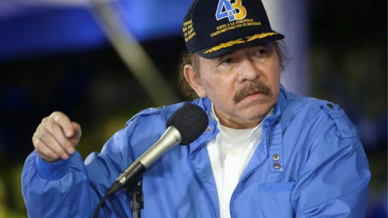 Daniel Ortega Daniel Ortega busca gobernar más tiempo: propone ampliar el mandato presidencial en Nicaragua