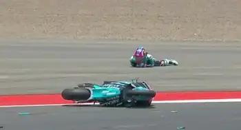 David Alonso Video | La brutal caída de David Alonso en el GP de Indonesia que le causó contusión pulmonar