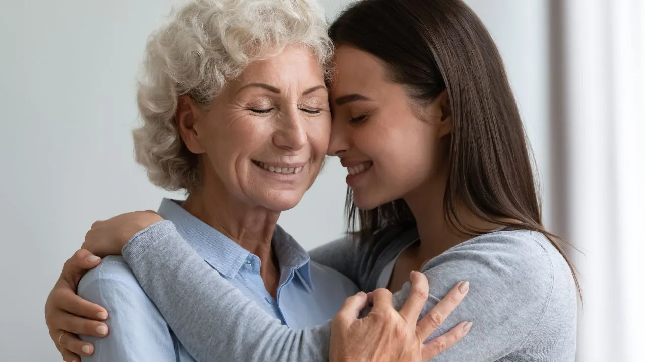 Día de la Madre: cómo influye el vínculo materno en la vida adulta El vínculo invisible que une a madres e hijos: así marca el cerebro para toda la vida