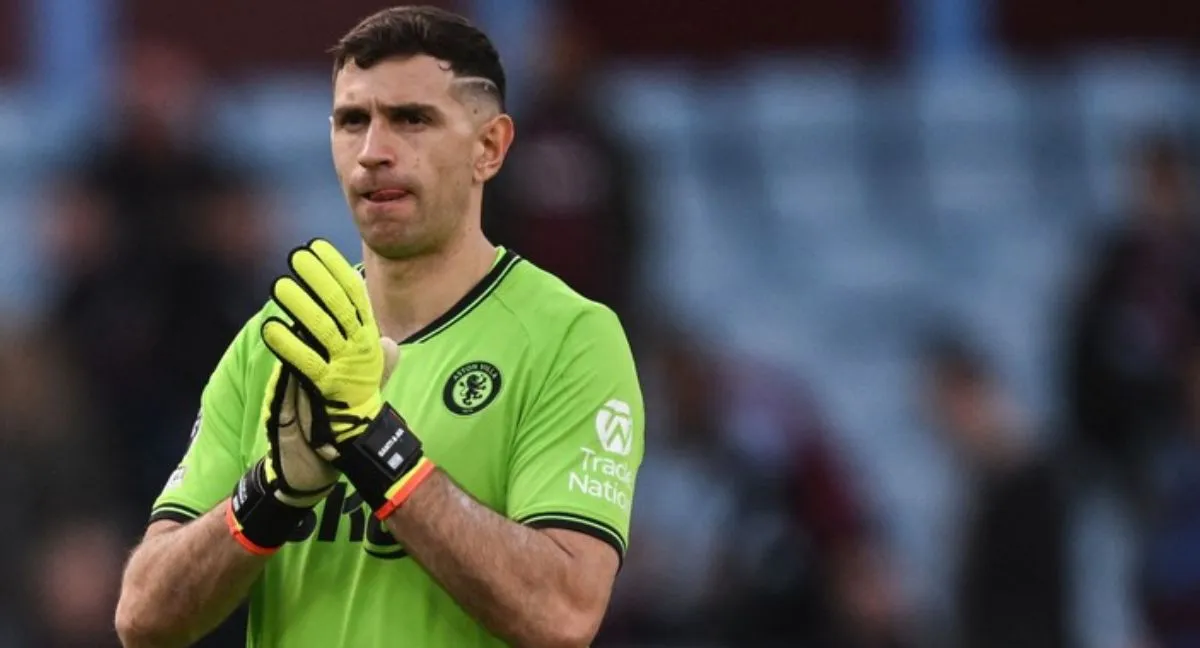 Dibu Martínez Video | El ‘Dibu’ Martínez no deja de recibir goles y ahora Chelsea perdió contra el Arsenal