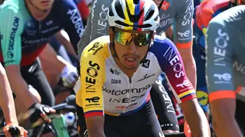 Egan Bernal El Giro hizo una tregua: Egan siguió en el Top-10 y está listo para asaltar este viernes la montaña