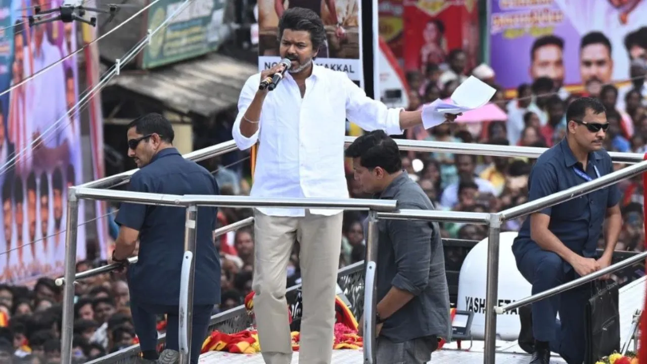 El actor y político Vijay en el mitin de Tamil Nadu Estampida en mitin político de Vijay en India deja 36 fallecidos y más de 55 heridos