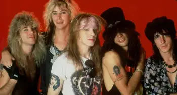 El doble lanzamiento de Guns N’ Roses que sorprendió al mundo. Guns N’ Roses y el doble lanzamiento que marcó un antes y un después en su historia
