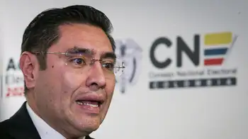 El presidente del Consejo Nacional Electoral, Cristian Quiroz firmó la resolución Nuevas reglas para las encuestas y sondeos, CNE expidió nueva resolución