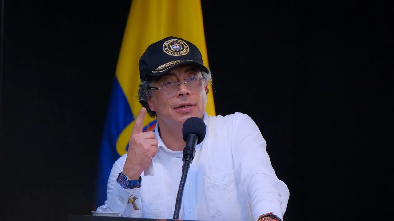 El presidente Gustavo Petro arremetió contra la Corte "Nos quieren ahorcar", Petro sobre fallo de Corte Constitucional