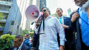 El presidente Gustavo Petro en Estados Unidos "¿Cómo es que se habla con EE. UU., arrodillándose?": Petro en entrevista internacional