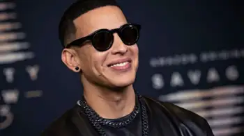 El reguetonero puertorriqueño vuelve a la música con un disco de 19 canciones. Daddy Yankee estrenó 'Lamento en baile', su primer álbum cristiano tras su retiro