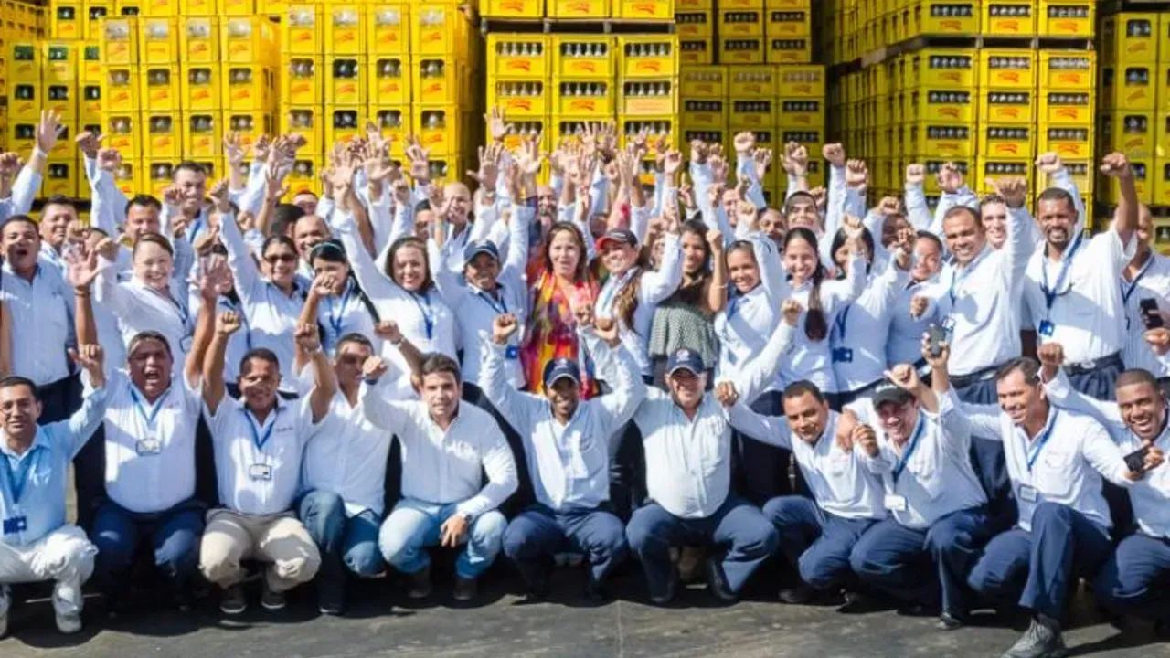 Empleados de Postobón La historia de las gaseosas colombianas que pasarían a manos guatemaltecas