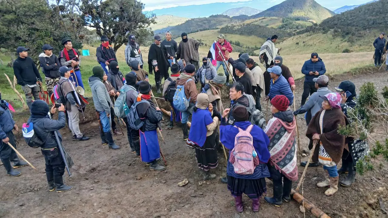 Enfrentamientos entre Misak y Nasa en Silvia dejan un muerto en Cauca. Tensión en Silvia, Cauca: enfrentamientos entre Misak y Nasa dejan un líder indígena muerto