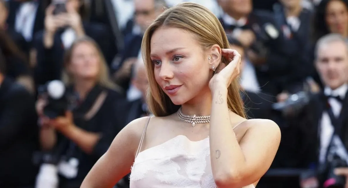 Ester Expósito Ester Expósito ya le genera dolores de cabeza a Kylian Mbappé: hinchas de Real Madrid, enfurecidos