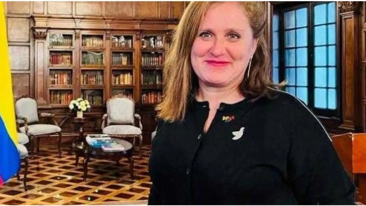 Eva Ferrer: quién es la exfuncionaria cercana a Verónica Alcocer. ¿Quién es Eva Ferrer? la amiga de Verónica Alcocer que destapó nueva polémica en el gobierno Petro