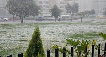 Granizada Bogotá Galería | Así fue el ‘diluvio universal’ en Bogotá: granizo, inundaciones y hasta muñecos de nieve