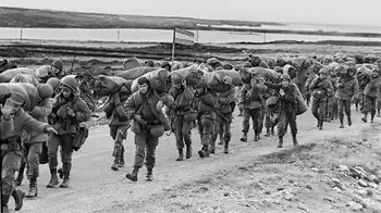 Guerra por las Malvinas Más que un partido, un duelo político: ¿por qué Argentina e Inglaterra lucharon por las Malvinas?