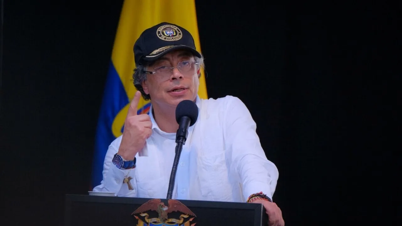 Gustavo Petro advierte al Banco de la República. Gustavo Petro intimida al Banco de la República: ya anunció una 'poderosa' estrategia