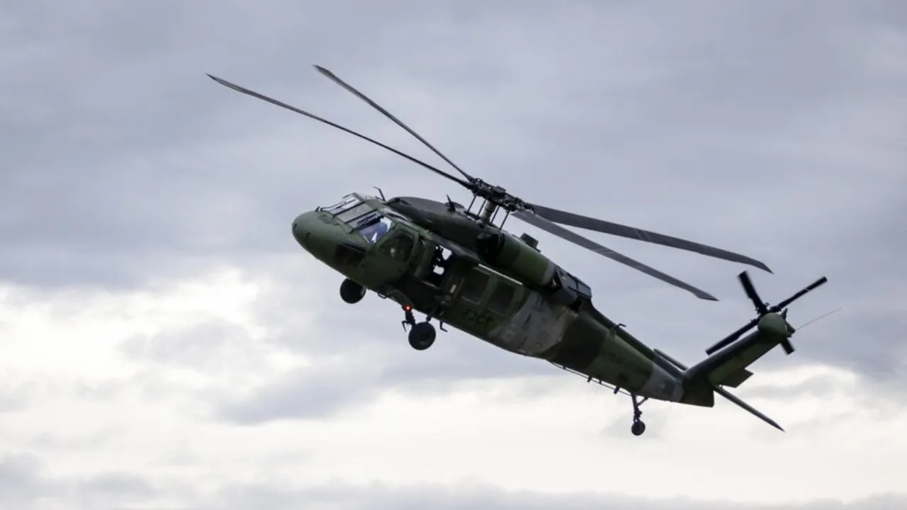 Helicópteros militares de Colombia Contraloría advierte de pérdida de recursos en el mantenimiento a helicópteros militares
