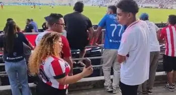 Hincha del Junior discriminado El hincha del Junior que fue discriminado y ahora tiene un palco regalado por Christian Daes