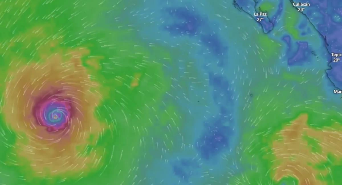 Huracán Karina amenaza a México De tormenta a huracán: Karina se fortalece con vientos de 233 km/h y pone a México en alerta