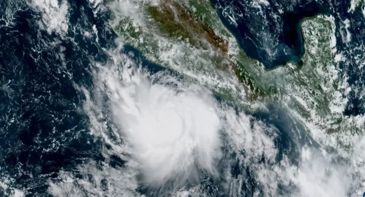 ¿Huracán Polo tocará tierra? Esto se espera en las costas de México ¿Huracán Polo tocará tierra? Esto se espera en las costas de México tras alcanzar categoría 5