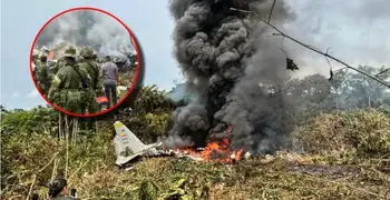 Imagen del avión estrellado en Puerto Leguízamo. Entre heridos hay 'muchachos que se tiraron del avión': van 68 muertos por siniestro en Putumayo
