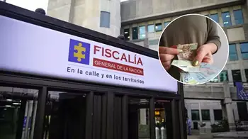 Fiscalía y mujer con dinero Mujer es condenada por drogar con medicamentos veterinarios a hombres para robarlos