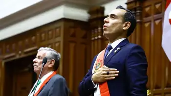 José Jerí al momento de asumir la Presidencia de la República en el Congreso de Perú. Con 38 años de edad y diversas acusaciones, José Jerí asume la Presidencia de Perú