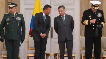 El presidente Gustavo Petro y el ministro de Defensa, Pedro Sánchez. El Palacio de Nariño quedó desarmado por petición de EE. UU.