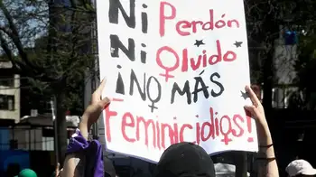 Organizaciones feministas y de derechos humanos convocaron manifestaciones. Argentina despide a víctimas de triple feminicidio transmitido en redes
