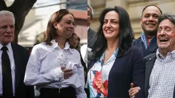 Cabal niega amenaza a Tarazona en funeral de Miguel Uribe María Fernanda Cabal niega amenaza a María Claudia Tarazona durante actos fúnebres de Miguel Uribe Turbay