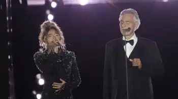 La colombiana Karol G cantó junto al tenor Andrea Bocelli en el Vaticano Karol G cantó en la Plaza de San Pedro y hace historia en el Vaticano