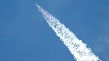 El cohete Starship de SpaceX después de despegar de Texas este 26 de agosto de 2025. Fue y volvió: Salió de la Tierra el cohete más grande jamás construido por la humanidad